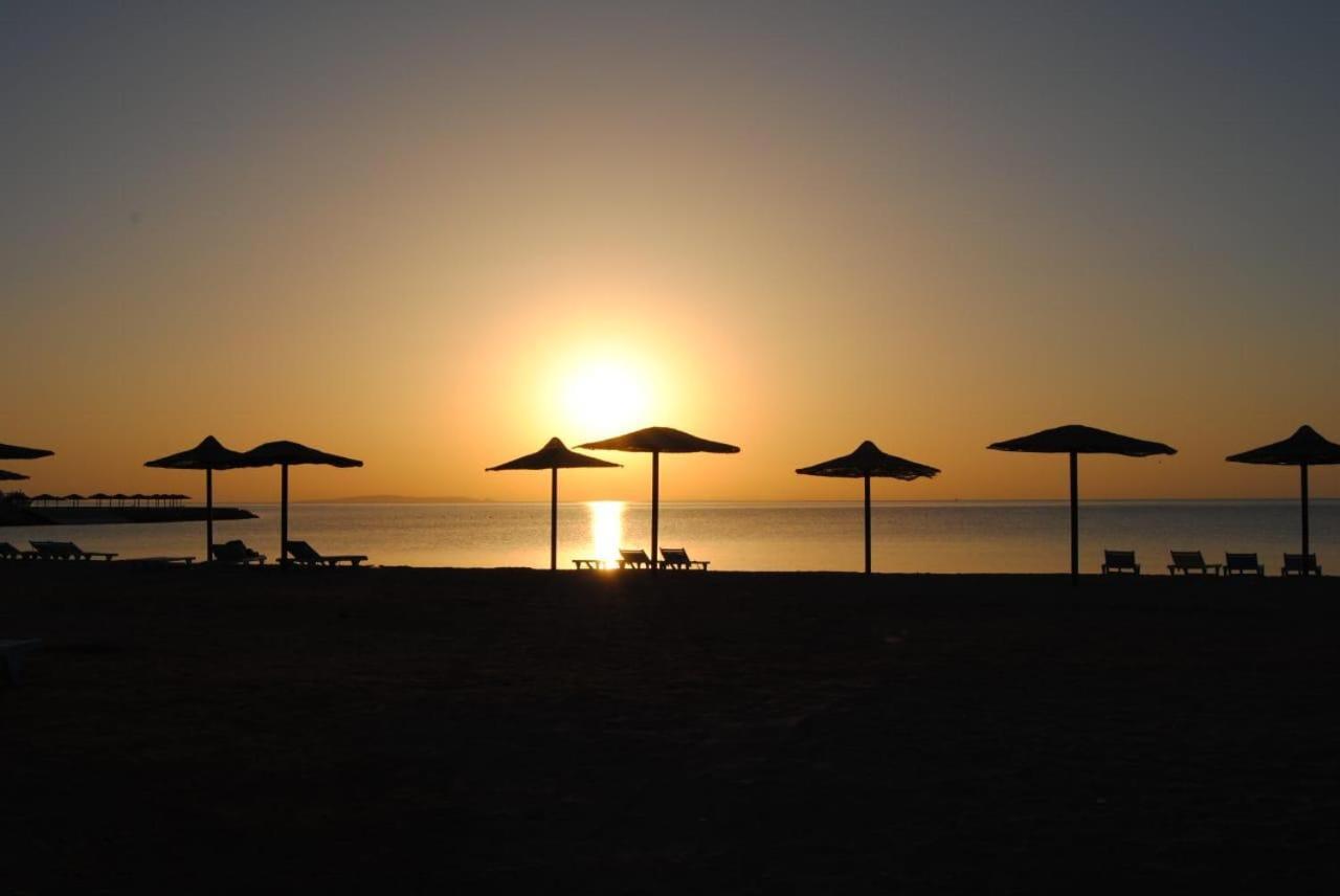 Cecelia Aparthotel Hurghada Exteriör bild